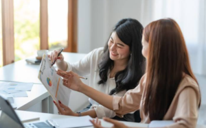 CPA, Bookkeeper or Full-Service Firm? Choosing the Right Level of Help